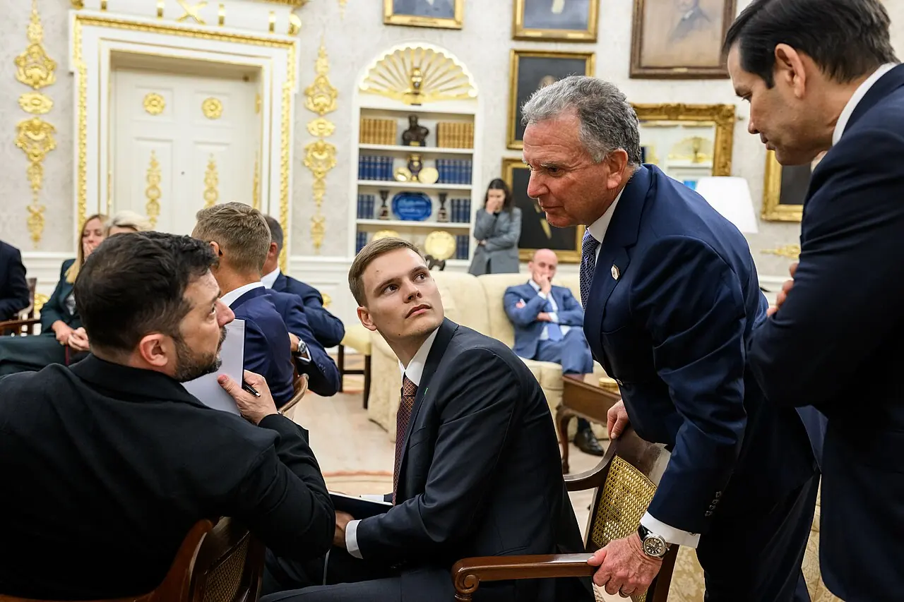 Володимир Зеленський розмовляє зі Стівом Віткоффом і Марко Рубіо в Білому домі